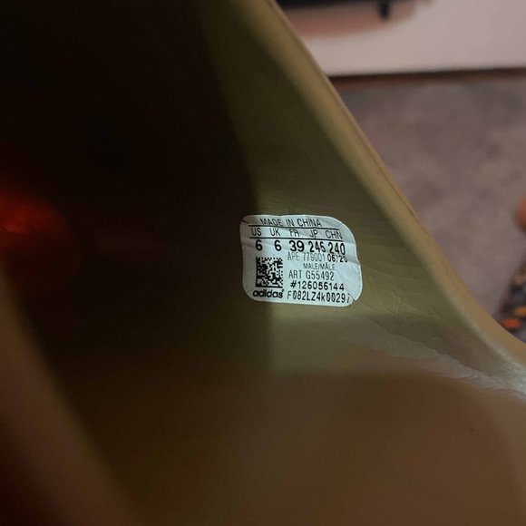 Yeezy Slides main image 2